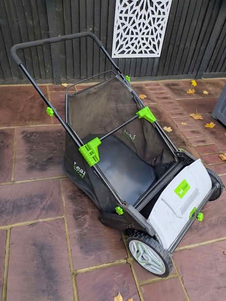 Photo of free Garden Force Leaf Chief - Push Leaf and Grass Collector (Bedwell SG1) #1