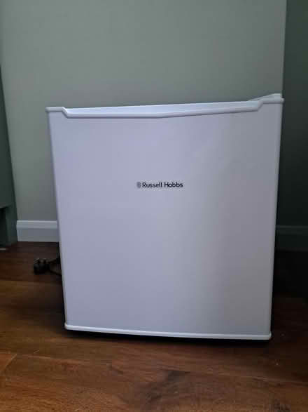 Photo of free Counter top fridge (Leigh on Sea SS9) #1