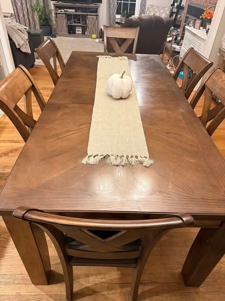 Photo of free Dining room table (Harwinton) #2