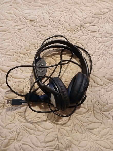 Photo of free Microsoft USB headphones (West Malvern CP WR14) #1