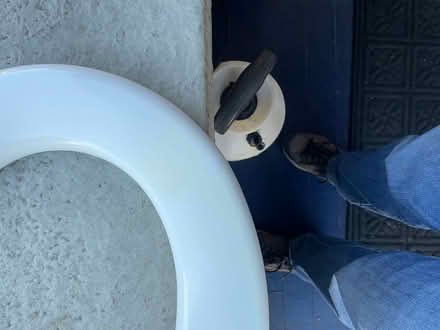 Photo of free Toto round toilet seat, clean (Oakland) #4