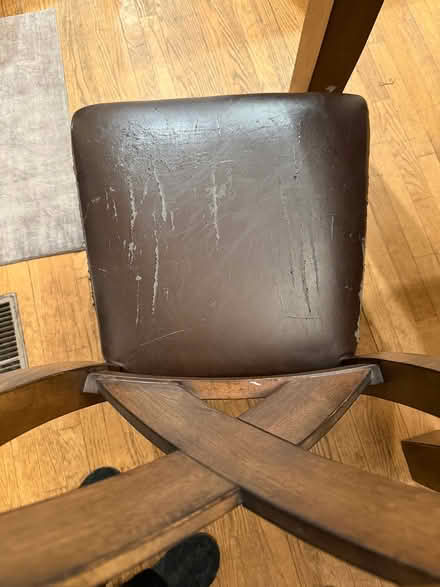 Photo of free Dining room table (Harwinton) #1