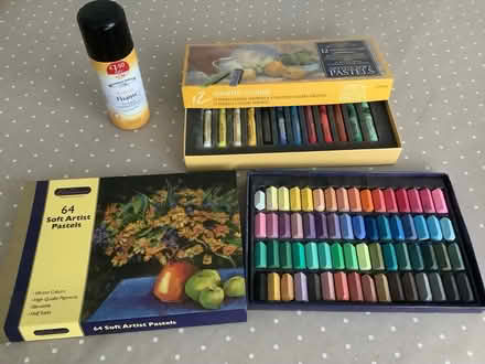 Photo of free Artist’s pastels (Warwick CV34) #1