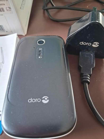 Photo of free None Smart Doro folding 6520 phone (SK4 Heaton Chapel) #2