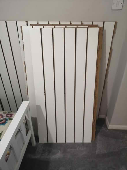Photo of free White paneling with aliminium rails (Cheadle SK8) #2