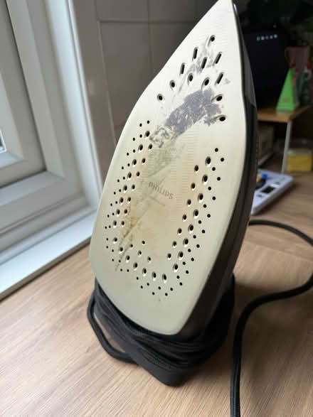 Photo of free Philips iron (Edenbridge) #4