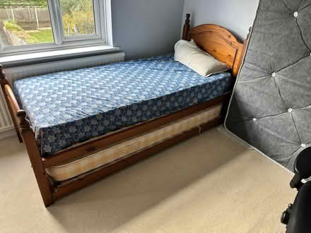 Photo of free Trundle bed (New Barnet EN5) #2