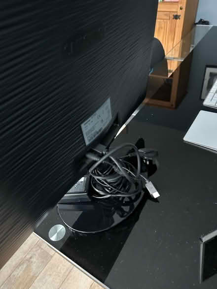 Photo of free 24 inch monitor (Cheam SM1) #2