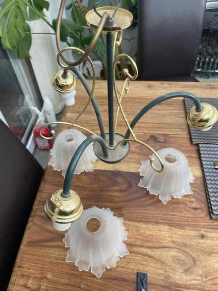 Photo of free Pendant light (Croydon) #2