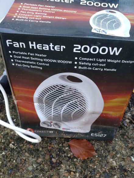 Photo of free Electric fan heater (CR8) #2