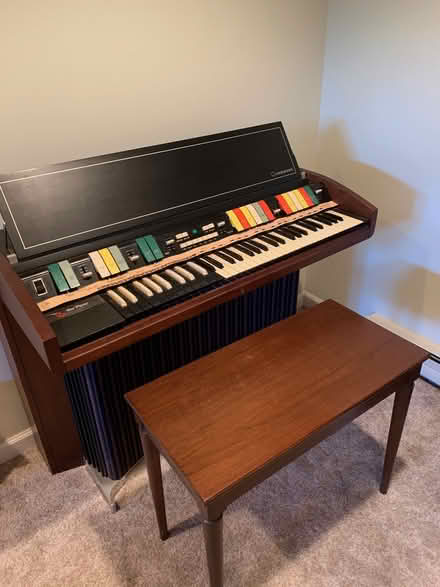 Photo of free Hammond Piper II Chord Organ (West side of Schadt Ave.) #3