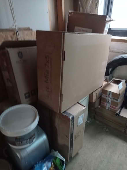 Photo of free A few large and medium cardboard boxes. (Holmfirth) (Holmfirth HD9) #1