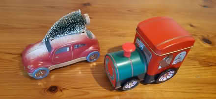 Photo of free Christmas themed tins (Amersham HP7) #1