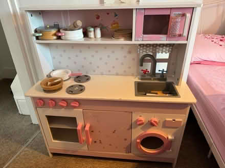 Photo of free Wooden pink & white kitchen (Greenhill S8) #1