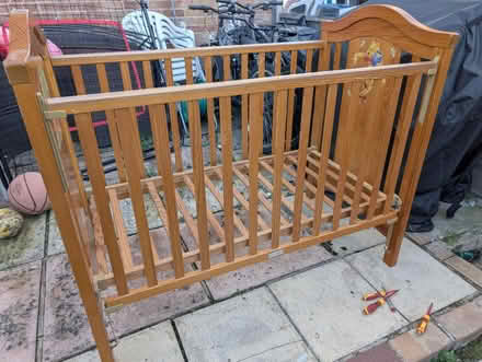 Photo of free Winnie the pooh Cot (Woodley RG5) #1