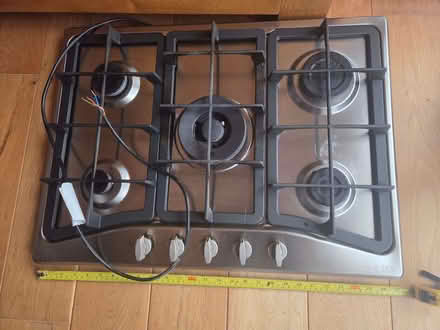 Photo of free Gas Hob, Electric Extractor hood (Epping CM16) #2
