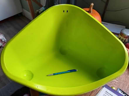 Photo of free Corner litter tray (Lower Walkley S6) #1
