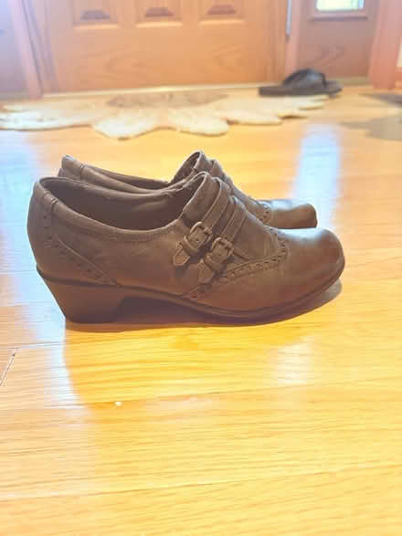 Photo of free Women’s sz 7 brown loafers (Layhill, Glenmont Metro area) #2