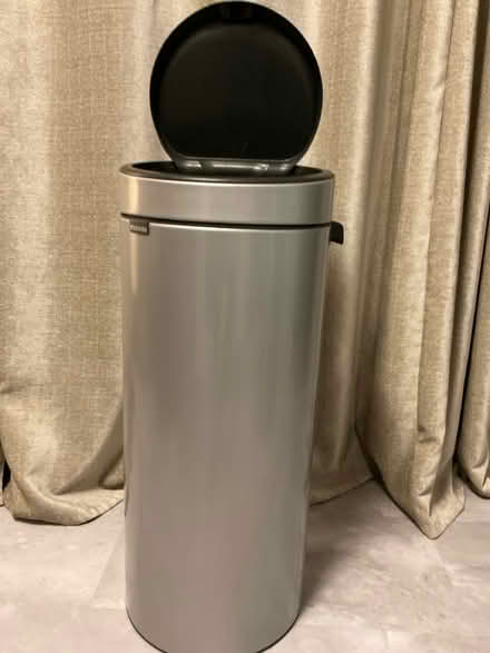 Photo of free Brabantia Bin 30l - top broken (Peel Hall Wythenshawe M22) #1