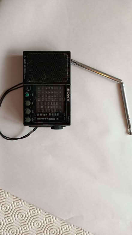Photo of free Sony ICF-SW20 portable radio (Marple SK6) #1