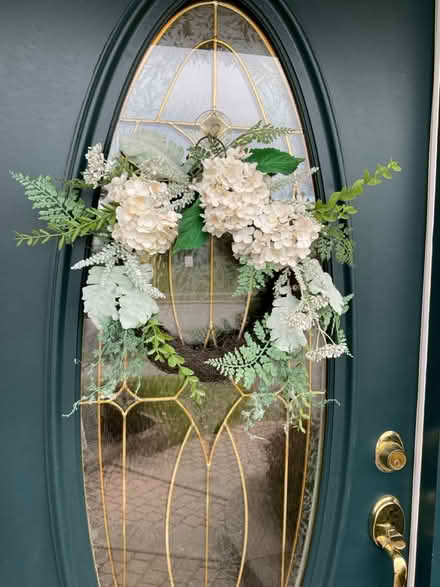 Photo of free Door wreath (Alta Vista area) #1