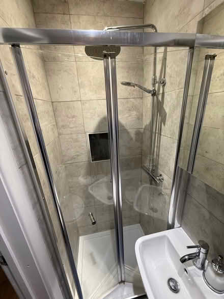 Photo of free ELEGANT 860mm Framed Bifold Shower Door (Manor Farm KT14) #1