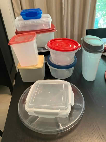 Photo of free tupperware w/lids (Novato) #1