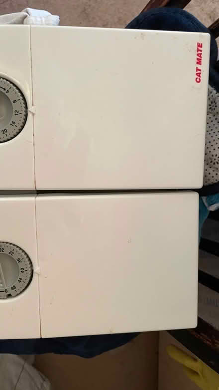 Photo of free Pet automatic feeder (Underdale SY2) #2