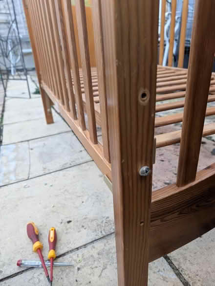 Photo of free Winnie the pooh Cot (Woodley RG5) #4