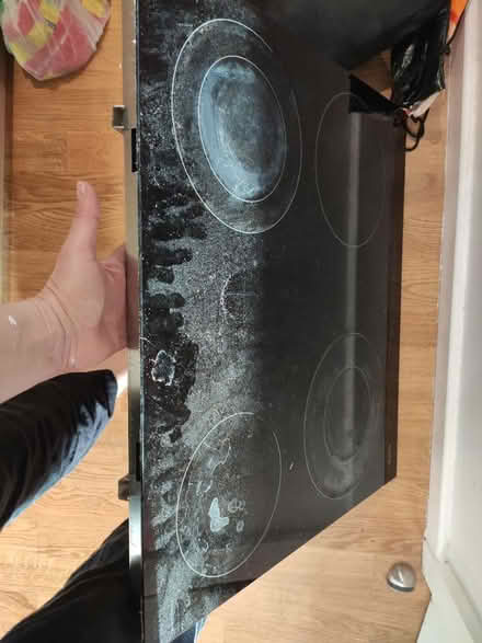 Photo of free Ceramic hob NOT induction (Se5) #1