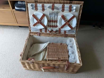 Photo of free Picnic basket - new (West Kensington W14) #1