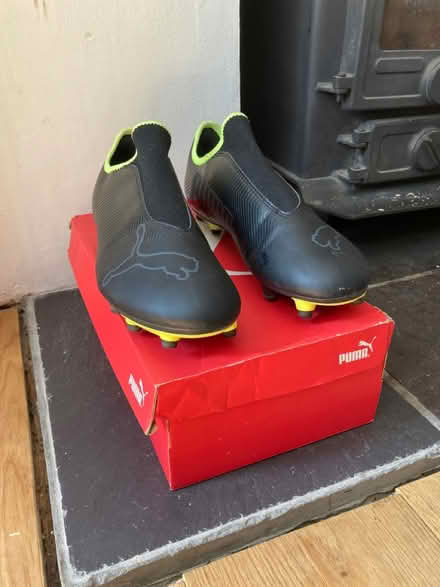 Photo of free Football boots (BN18 aa) #2