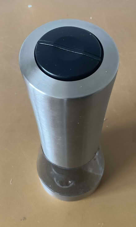 Photo of free Electric salt/pepper grinder (Bransholme HU7) #2