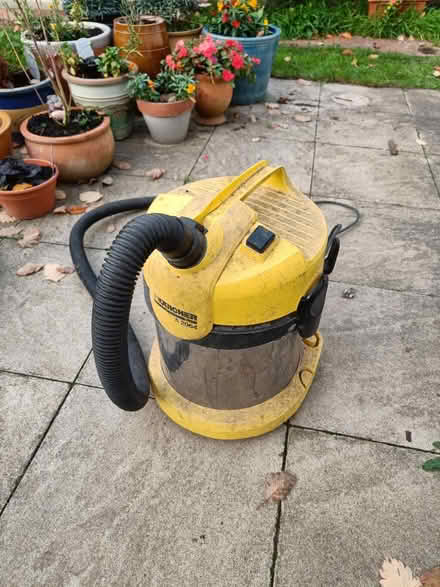 Photo of free Karcher wet dry vac (Clapham, Bedford) #1