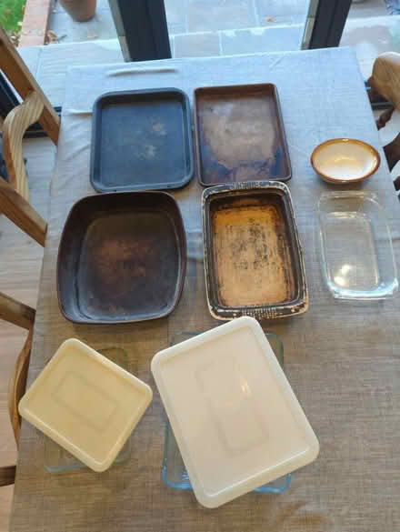 Photo of free Mixture of kitchen trays and pans (CT1) #1