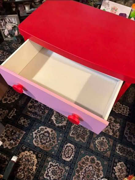 Photo of free Kids red and pink drawers (Shap CA10) #3
