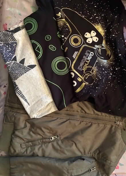 Photo of free Boys clothes 5-6 years (Wisewood S6) #1