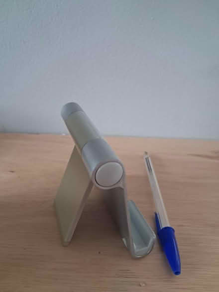 Photo of free Phone/tablet holder (Harpenden) #3