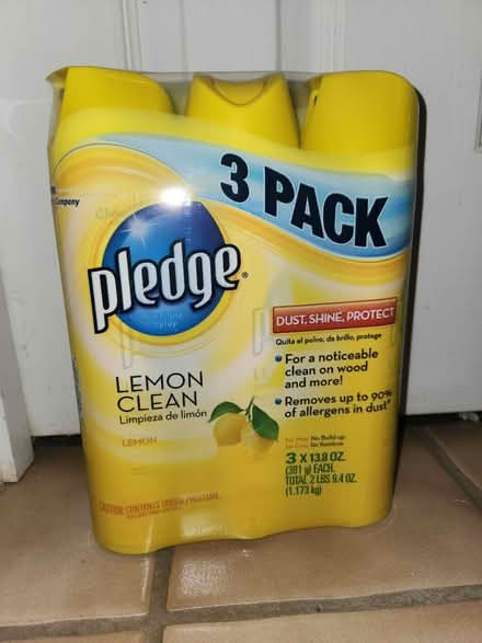 Photo of free Pledge dusting spray (Countryside in Sterling) #1