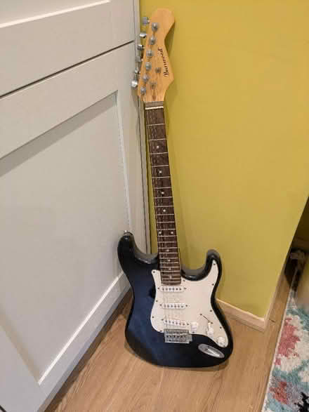 Photo of free Electric guitar (Lewes BN7) #1
