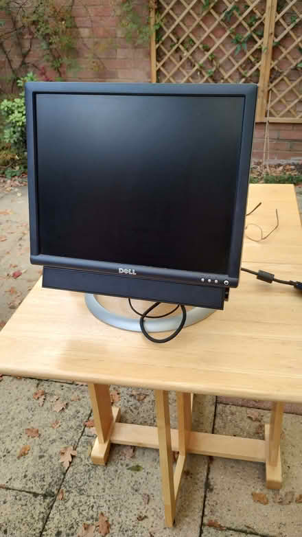 Photo of free Computer monitors (Bricket Wood AL2) #1