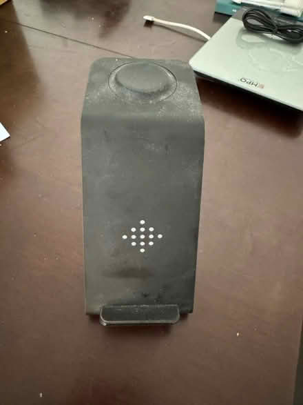 Photo of free Wireless charger (South Hackney E9) #2