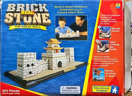 Photo of free "Great Wall" toy brick kit (Bellevue crossroads) #1