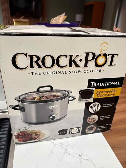 Photo of free Crock pot (Waterlooville PO8) #1