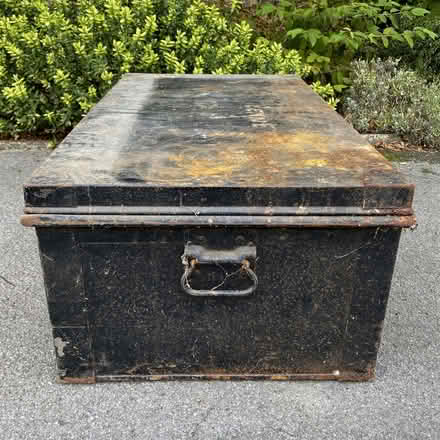 Photo of free Large Vintage Metal Trunk (Prestwood HP16) #4