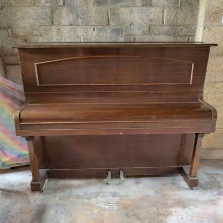 Photo of free Piano (Eynsham OX29) #1