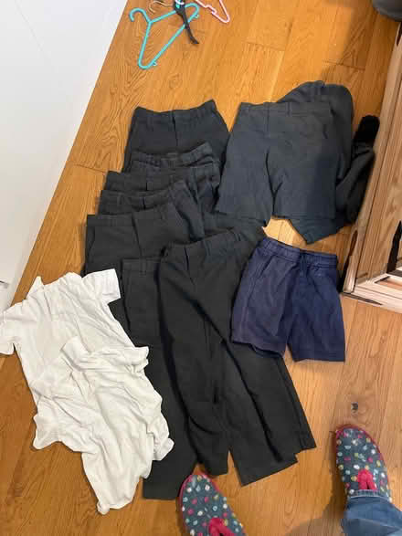 Photo of free School trousers/shorts 5-6 (Ashton CH3) #1