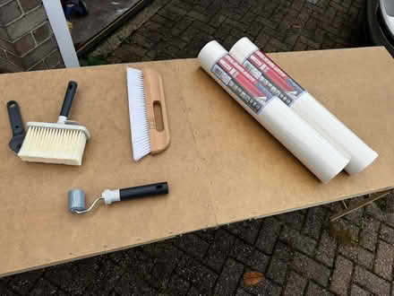 Photo of free Wallpapering table, kit, and lining paper (Lodge Moor S10) #3