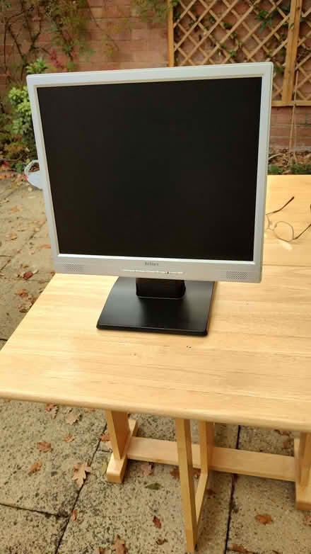 Photo of free Computer monitors (Bricket Wood AL2) #4
