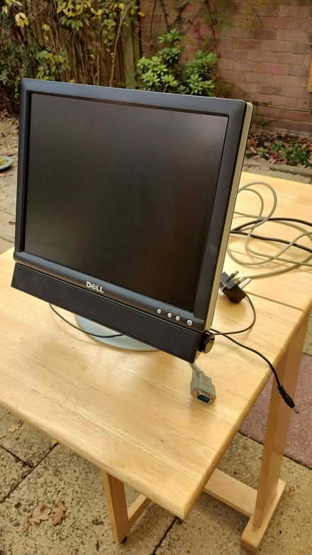 Photo of free Computer monitors (Bricket Wood AL2) #3